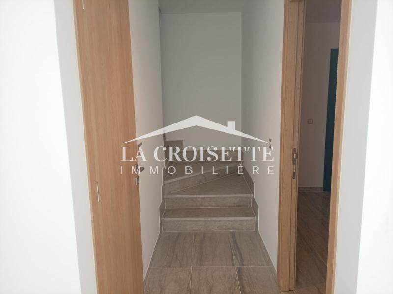 Duplex S+3 à Bhar Lazrek La Marsa